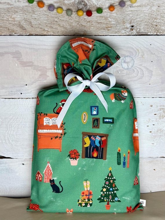 Reusable Fabric Gift Bag -- Christmas Pets