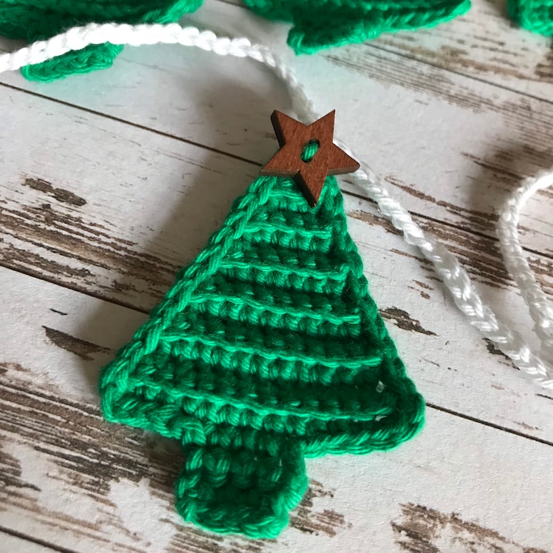 PDF crochet pattern Christmas tree bunting US/UK image 3