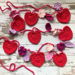 PDF crochet pattern Valentine’s bunting US/UK