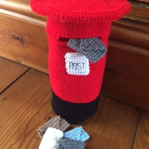 PDF Crochet pattern toy post box US/UK