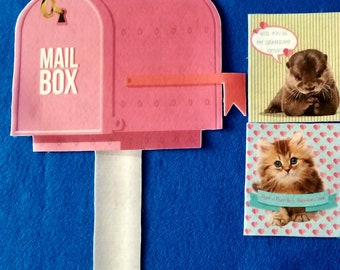 Valentine Felt Board Story: Mailbox & 6 Animal Cards, 2 sizes