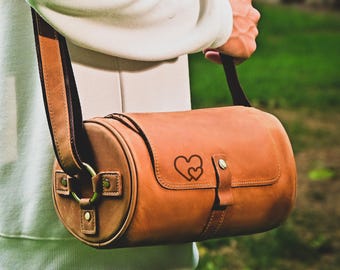 Personalized Leather Cylinder Crossbody Bag: Retro Travel Barrel Shoulder Bag