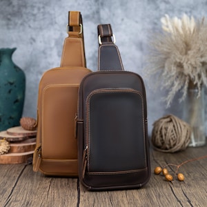 Echte leren crossbodytas: retro borsttas van rundleer