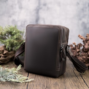 Genuine Leather Men Crossbody Bag-Retro Travel Shoulder Bag Gift for Boyfirend, Dad, Husband, Business Travelling Bag Brithday Gift