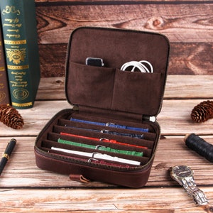 Organizador de joyas de viaje para collares, anillos, pendientes, pulseras, bolsa de almacenamiento de joyas portátil para mujeres y hombres, caja de almacenamiento de relojes de cuero