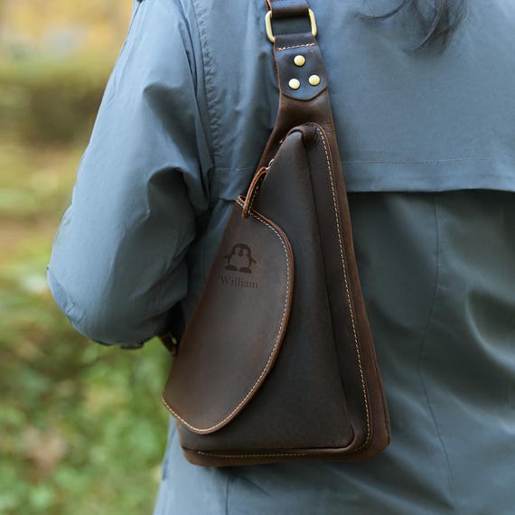 Customized Genuine Leather Sling Bag: Retro Crossbody Travel  display picture 1