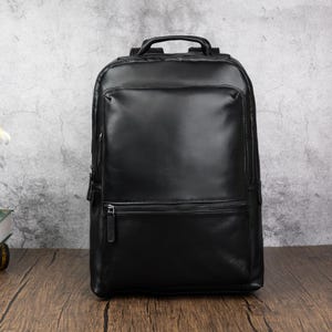 カスタム本革メンズ＆レディースノートパソコンバックパックカジュアル高校旅行機内持ち込みデイパック毎日の使用に最適なバックパック完璧なギフト