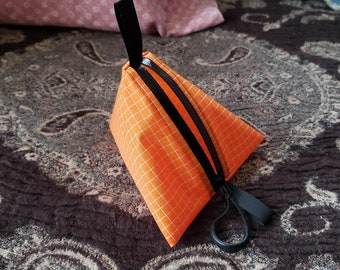 Dyneema gridstop pyramid gear pouch (orange)