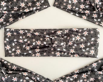 Diadema retorcida floral verde oscuro: Turbante elástico que no causa dolor de cabeza. Banda anudada para el sudor.