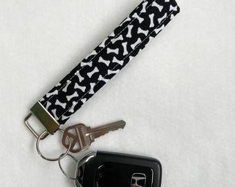 Dog Bone Fabric Wristlet Keychain: Black & White Pet Lover Key Fob