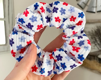 Coletero con flores rojas, blancas y azules: goma para el pelo de punto acanalado suave, ideal para el Día de los Caídos del 4 de julio en EE. UU. (Patriótico)