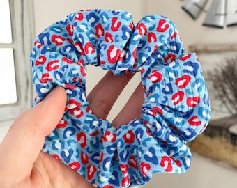 Coletero con estampado de guepardo rojo, blanco y azul: goma para el pelo de punto acanalado suave, ideal para el Día de los Caídos del 4 de julio en EE. UU. (Patriótico)