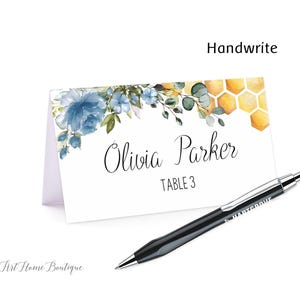 Tarjeta de lugar con diseño floral azul polvoriento, carpas para comida, tarjetas de lugar con diseño de abejas, tarjeta de nombre, archivo digital, W144