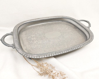 PETIT PLAT OVALE en métal argenté EUR 25,00 - FR