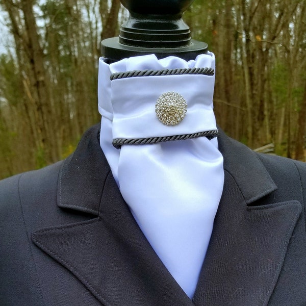pretied stock tie