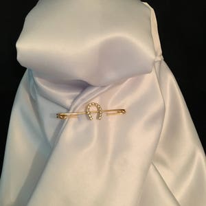 Classic white satin pre-tied hunter/derby stock tie