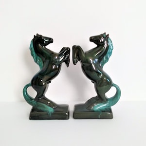 9" Blue Mountain Pottery Horse Bookends Made in Canada | Horse Bookends