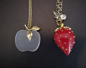 Strawberry Pendant - Etsy Canada