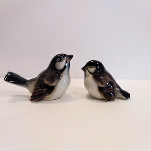 2 Vintage Golden Crown E&R Bird Figurines Made In Austria | Golden Crown E R | Vintage Bird Figurine | Set Of 2 Bird Figurines Austria