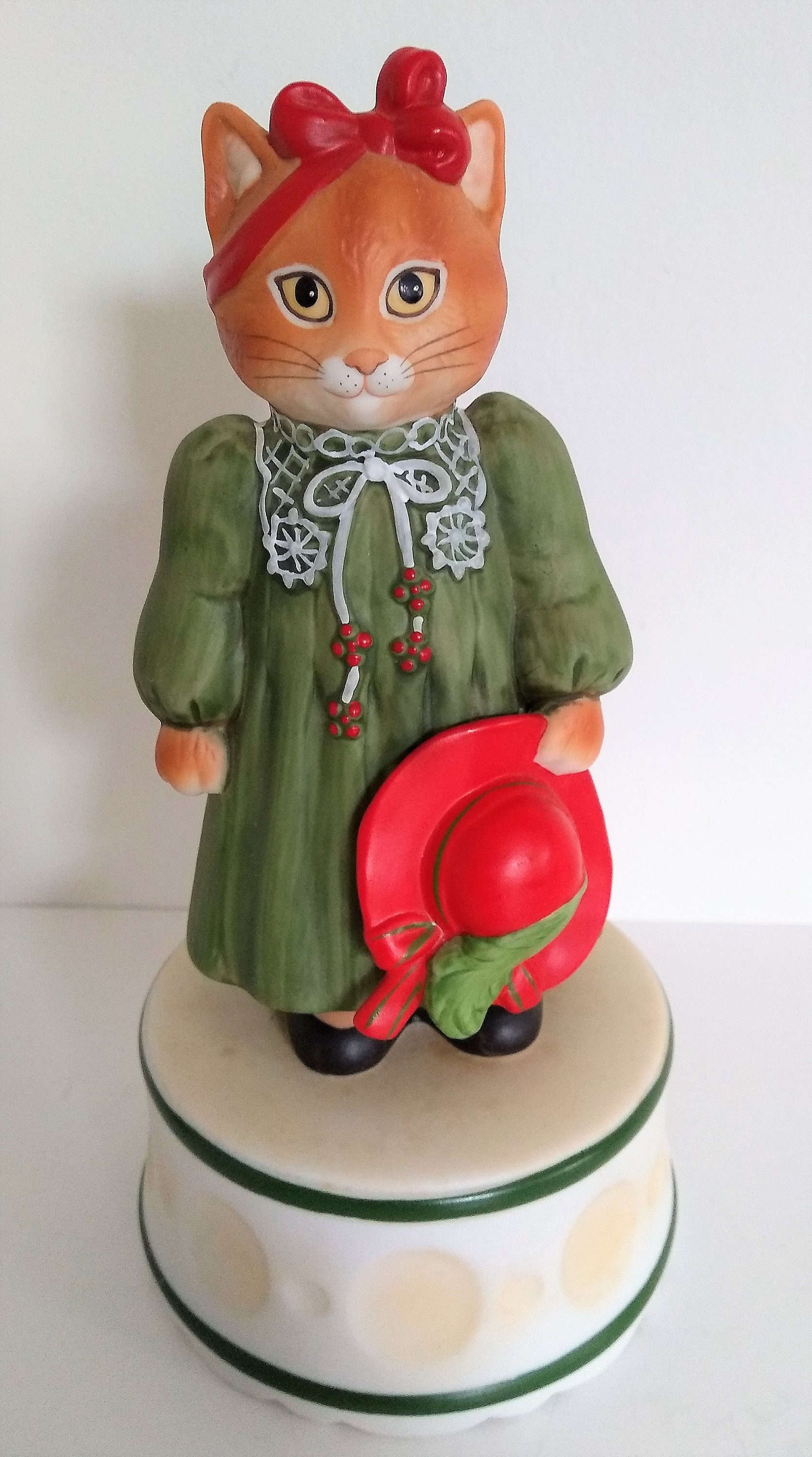 1985 Schmid Music Box Cat Music Box Cat in Green Dress Etsy Canada