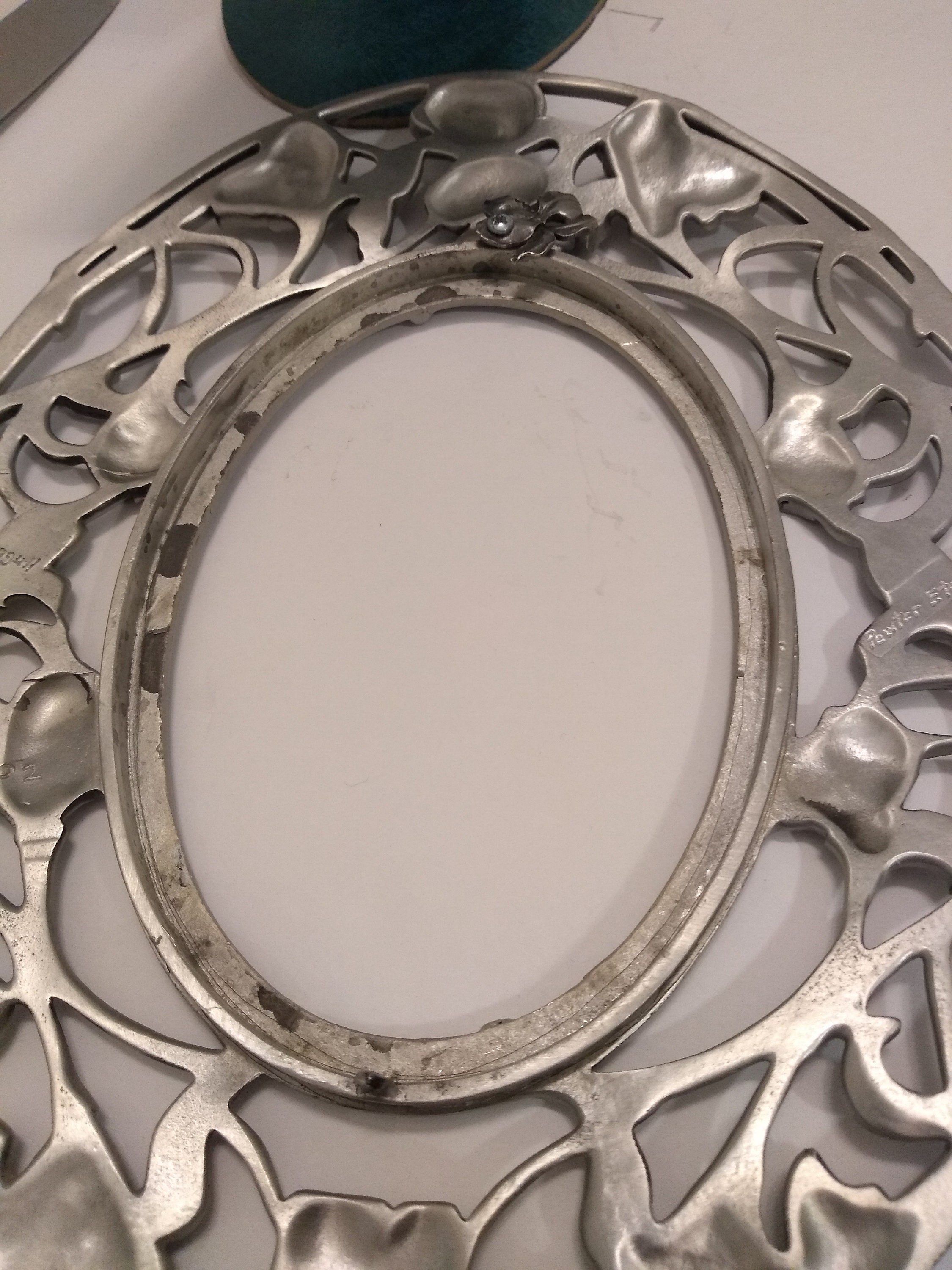 8 Vintage Oval Pewter Frame 1992 Pewter Oval Photo Etsy