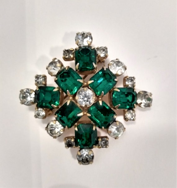 Vintage Rhinestone Brooch | Green Rhinestone Broo… - image 1