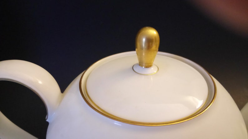 Large Seltmann Weiden Bavaria Large Tea Coffee Pot German Tea Pot