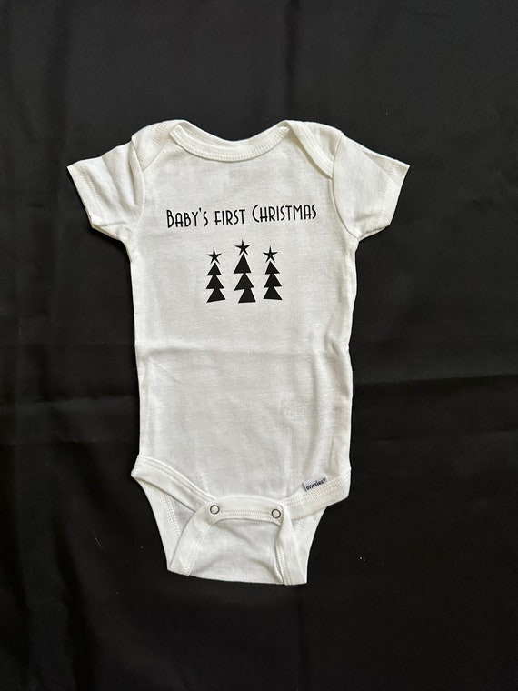 Baby’s first Christmas onesie- Christmas gift for new parents- baby onesie- christmas pictures