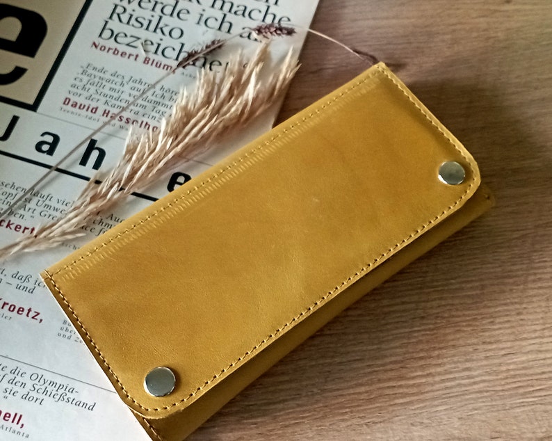 Women's leather wallet Long card holder Minimalist slim wallet zipper pocket holder distressed leather card wallet image 1