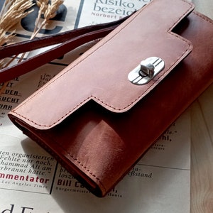 Leather wristlet clutch wallet Phone wallet travel card holder small evening bag image 2