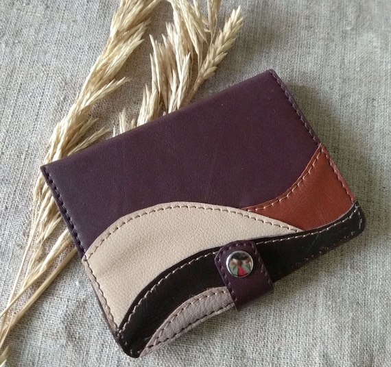 Small Frame Wallet in burgundy