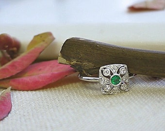 18K solid gold emerald and diamond art deco ring