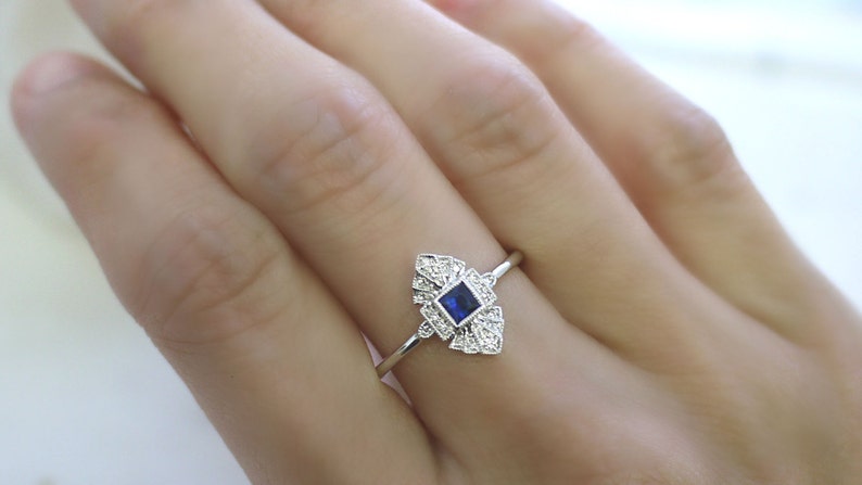 18K solid gold cusion cut sapphire and diamond art deco ring image 3