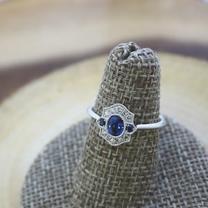 18K solid gold sapphire and diamond art deco ring