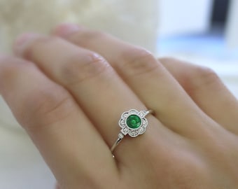 18K solid gold emerald and diamond art deco ring