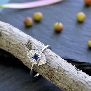 18K solid gold cusion cut sapphire and diamond art deco ring image 2