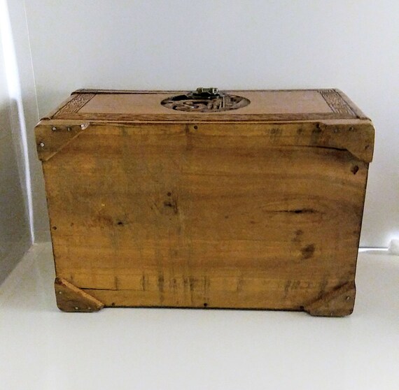 Hand Carved Wood Chest Box 14 Inch Oriental Chinese 50