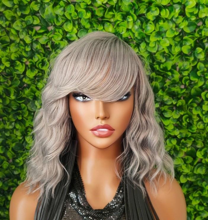 Gray Deep Wave Bob Wig With Bangs: Salt and Pepper Synthetic  display picture 3