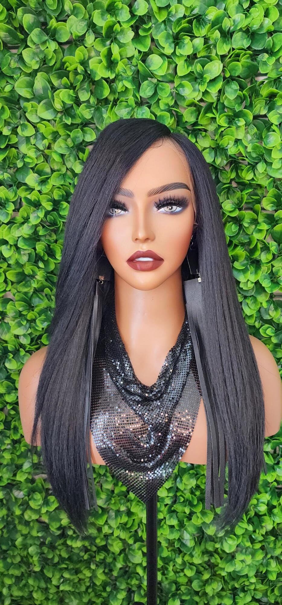 Yaki Straight Lace Front Wig: Natural Black HD Lace  display picture 3