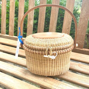 Portmonetka w stylu Nantucket o średnicy 7 cali