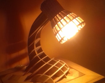 Holzlampe