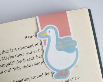 Silly Goose Magnetic Bookmark – Book Accessories – Page Saver – Colourful – Page Clip - Reading Gifts - Book Lover - Animals - Wildlife