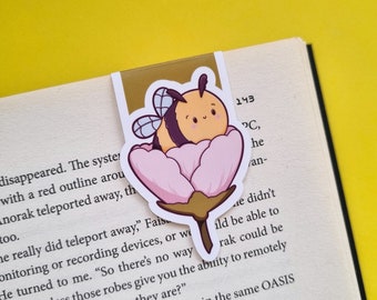 Bumble Bee Magnetic Bookmark - Book Accessories - Page Saver - Colourful - Flower - Reading Gifts - Book Lover Gift - Kawaii - Cute - Animal