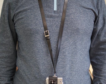 Czarny, długi skórzany pasek na szyję do aparatów Rollei 35