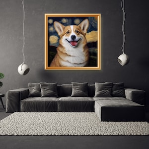 Puede incluir: Una pintura enmarcada de un perro corgi con un pelaje blanco y marr&oacute;n, sonriendo con la lengua afuera. El fondo es un cielo nocturno estrellado azul y blanco con una puesta de sol amarilla en la distancia.