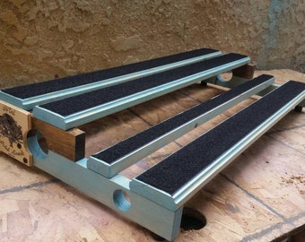 Guitar pedalboard