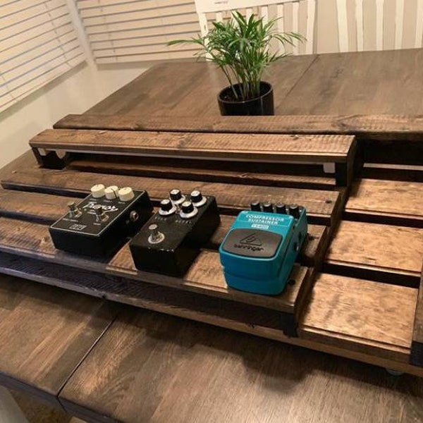 Guitar pedalboard