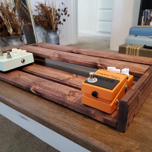 Guitar pedalboard