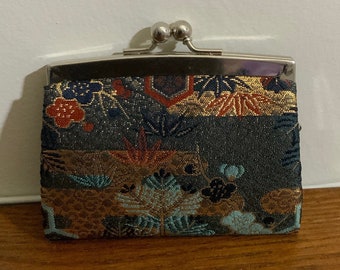 Lovely Asian style FLORAL COIN PURSE, Vintage Coin Pouch, Vintage Coin Change Pouch, Women's Accessories