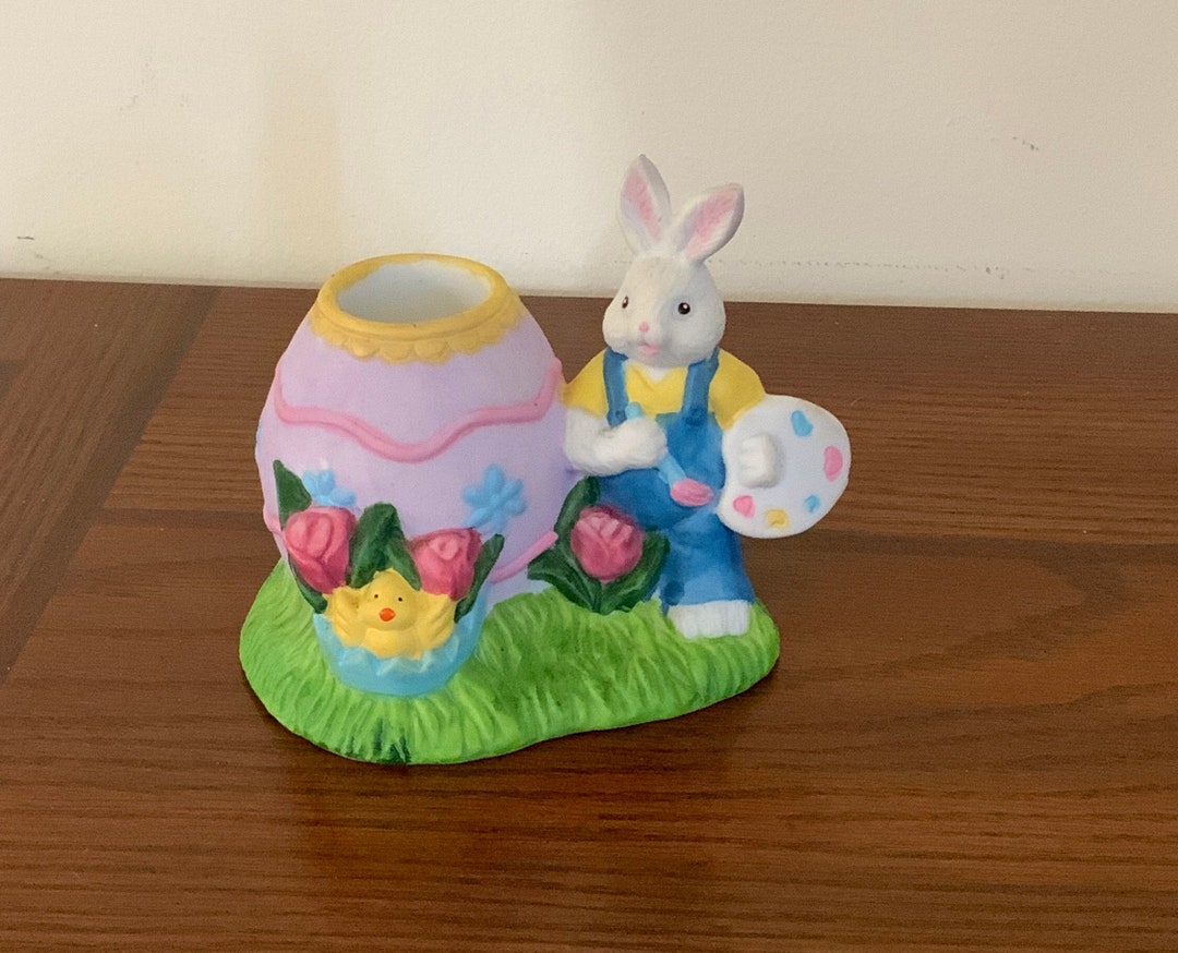 Romadedi Easter Bunny Candle Holder Decoration Rustic Rabbit Egg Hurricane Holder For Pillar Table Decoration Spring Home Decor Gift Distressed White Pack Of 2